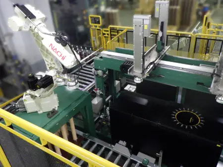 表面検査装置 自動投入排出